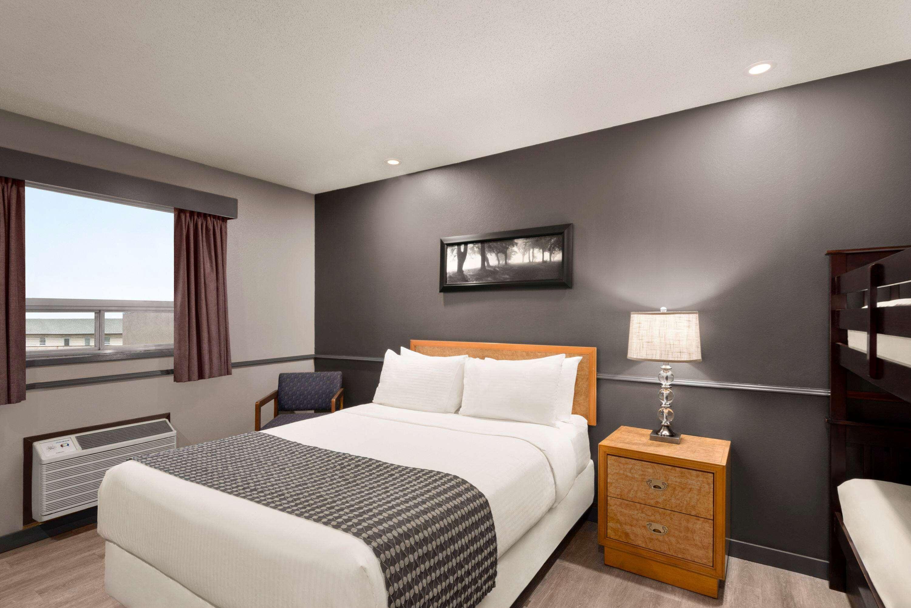 Travelodge By Wyndham Brandon Kültér fotó