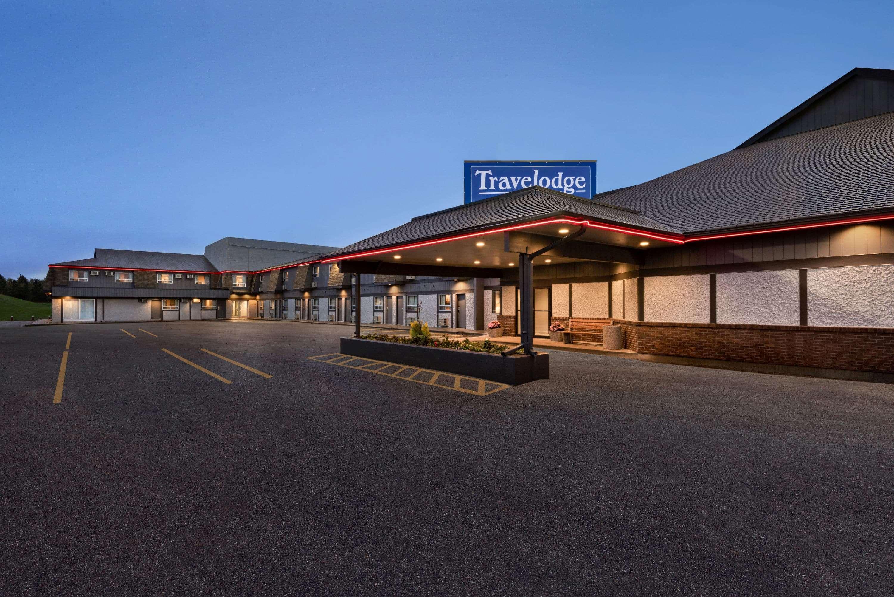 Travelodge By Wyndham Brandon Kültér fotó