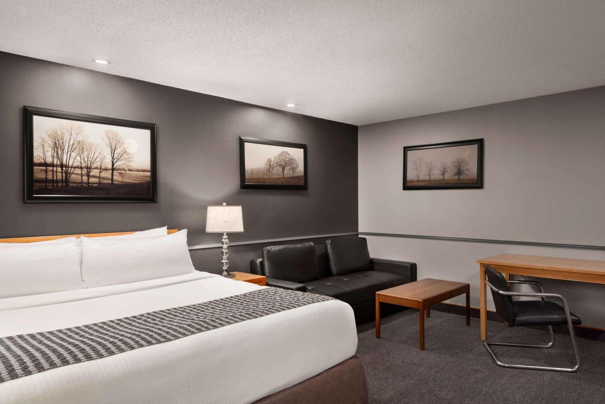 Travelodge By Wyndham Brandon Kültér fotó